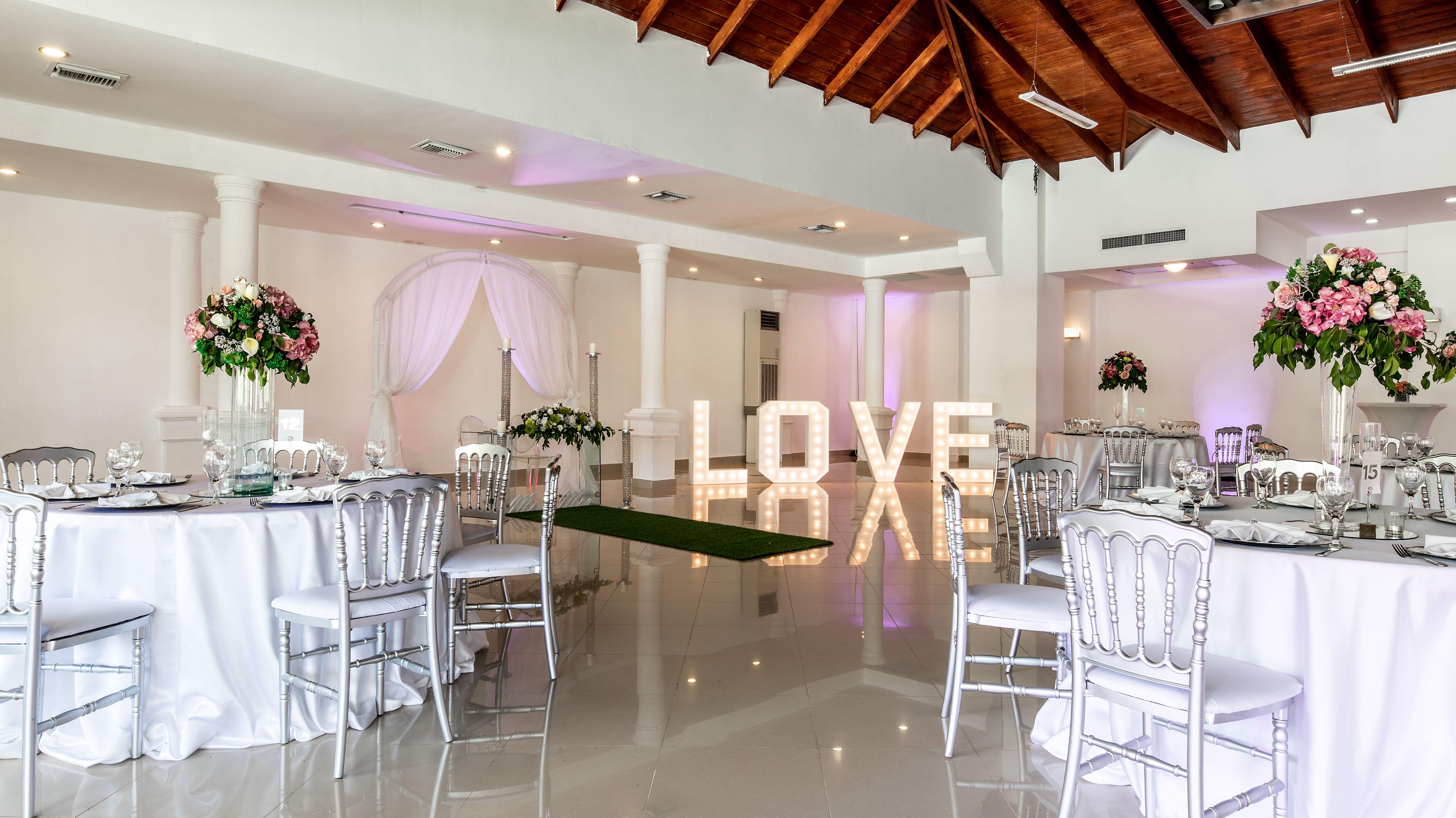 Be Live Collection Punta Cana (Adults Only) Exterior foto The interior of the ballroom at the Riverview Mansion